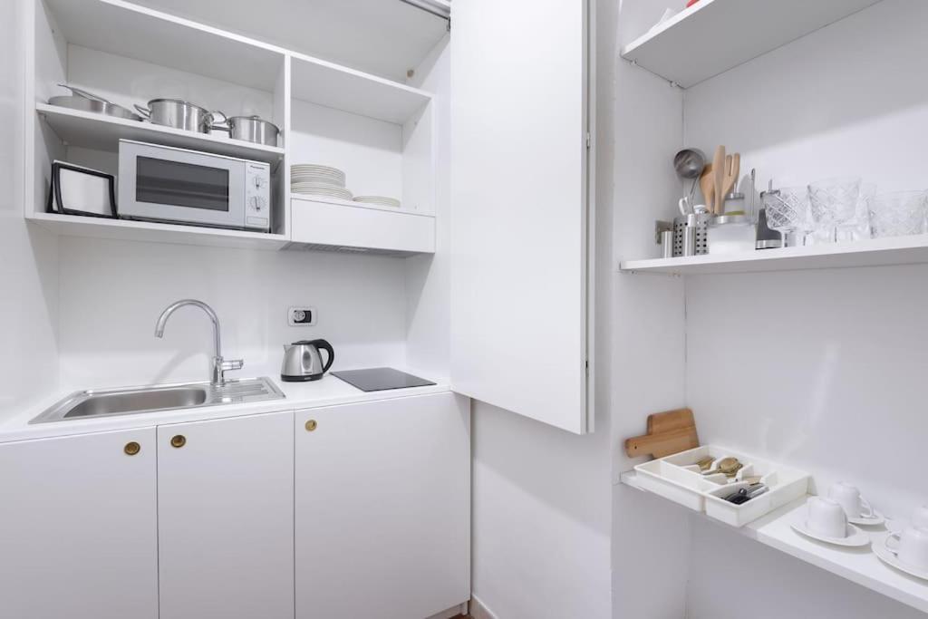 Discover The Pantheon From The Berardi Studio Flat Kültér fotó
